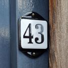 Numéro de maison pour cadres de portes étroits